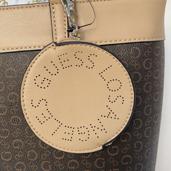 New GUESS SV805123 GARREN CARRYALL Brown Bag - Picture 2 of 7